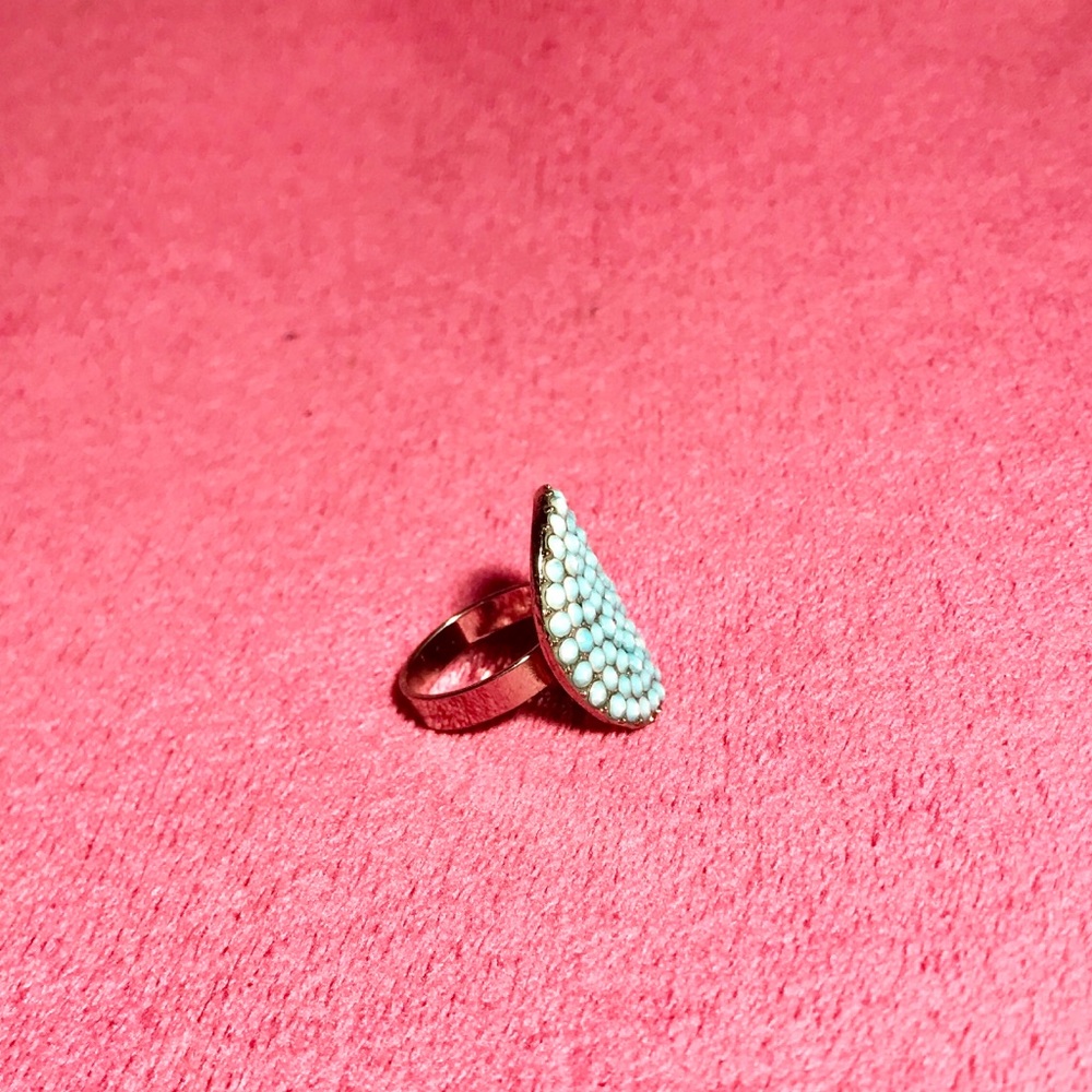 Stylish Ring - Picture 3 of 5